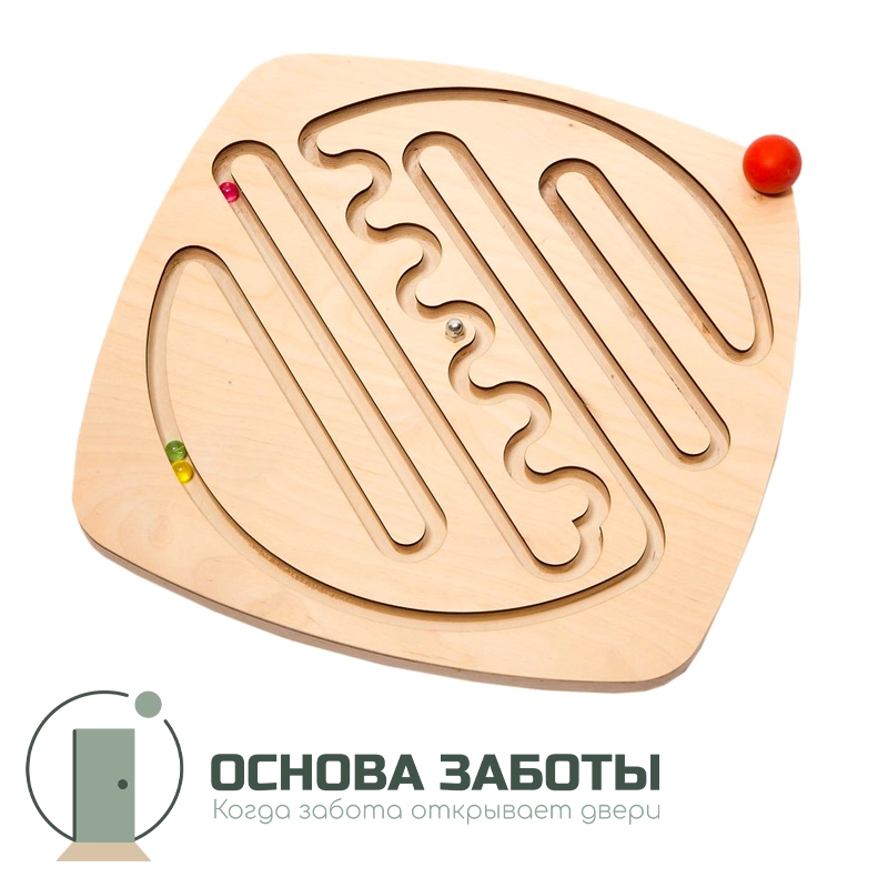 Настенный лабиринт квадратный
